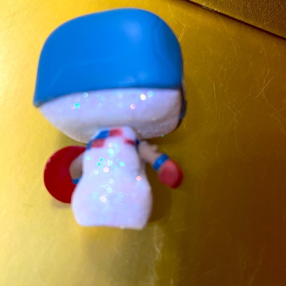 FUNKO MARVEL 2022 HOLIDAY ADVENT POCKET POP CAPTAIN AMERICA GLITTER SNOWMAN 1.5” - Picture 6 of 9